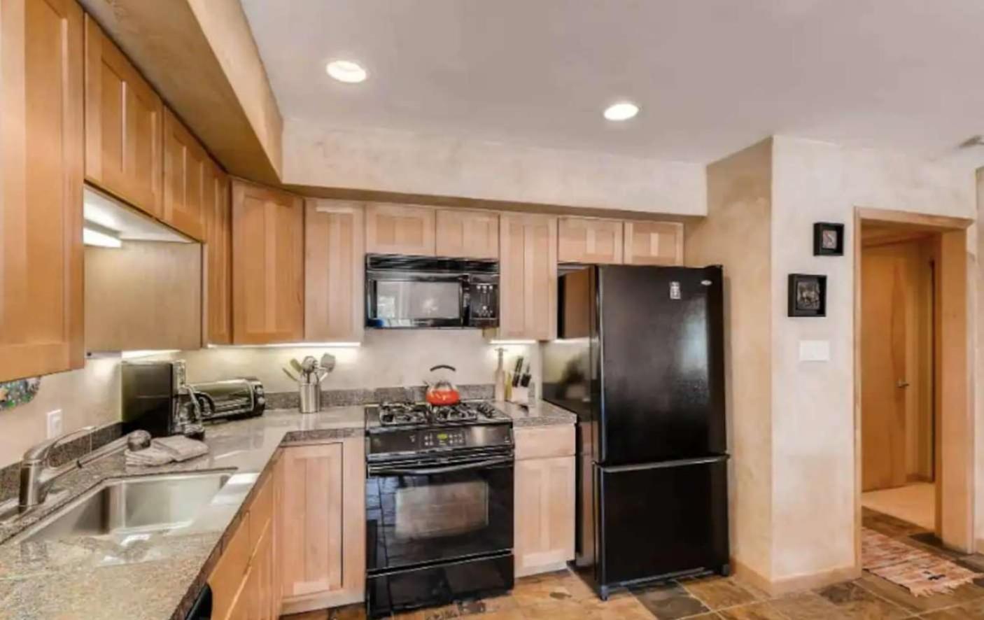 Best Location In The Heart Of Lions Head, Ski Lockers, Jacuzzi And Pool Vail Exterior photo